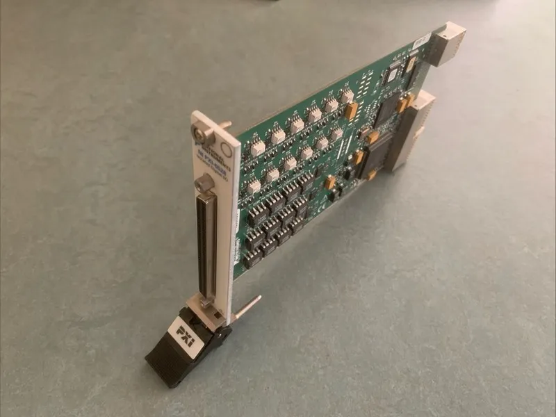 Тестер National Instruments, NI PXI-6528