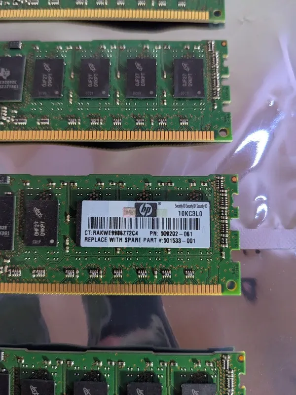 Сервер HP Micron 2GB 2rx8 PC3-10600R DDR3 Server 500202-061 501533