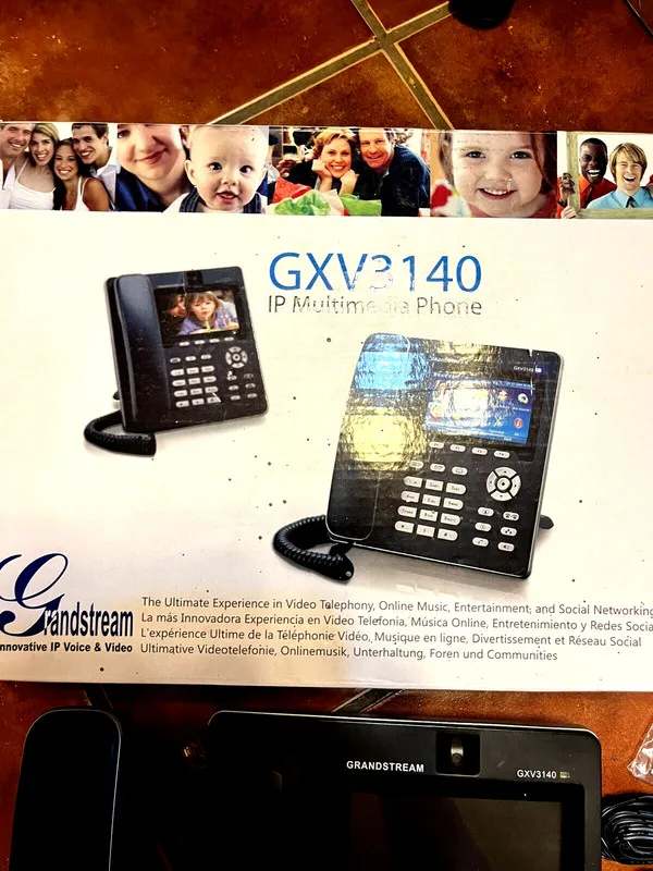 IP-телефон Grandstream Multimedia IP Phone GXV3140 Color Display