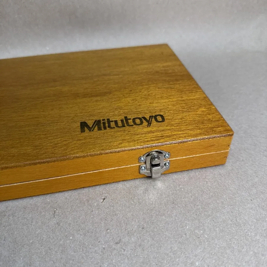 Штангенциркуль Mitutoyo 573-704-20 Digital Caliper — фото лота 1
