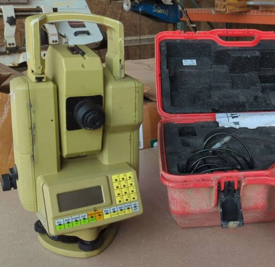 Геодезический прибор Leica Wild TC1010 Total Station with Hard Case