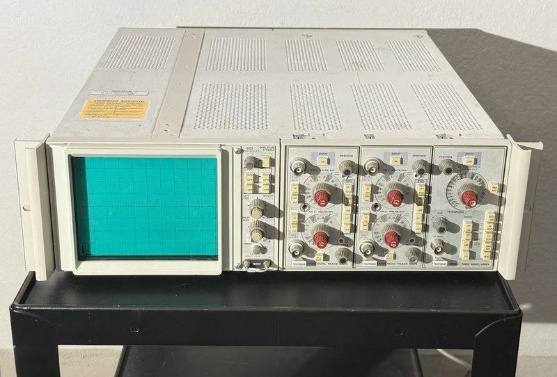 Осциллограф Tektronix 5113 Oscilloscope w 5A18N & 5B12N PARTS / REPAIR