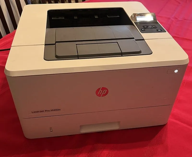 Лазерный принтер HP LaserJet Pro M402N Monochrome Laser Printer Works great w/To — фото лота 2