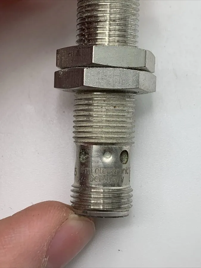 Датчик приближения IFM IFS205 Sensor&Proximity Switch — фото лота 4