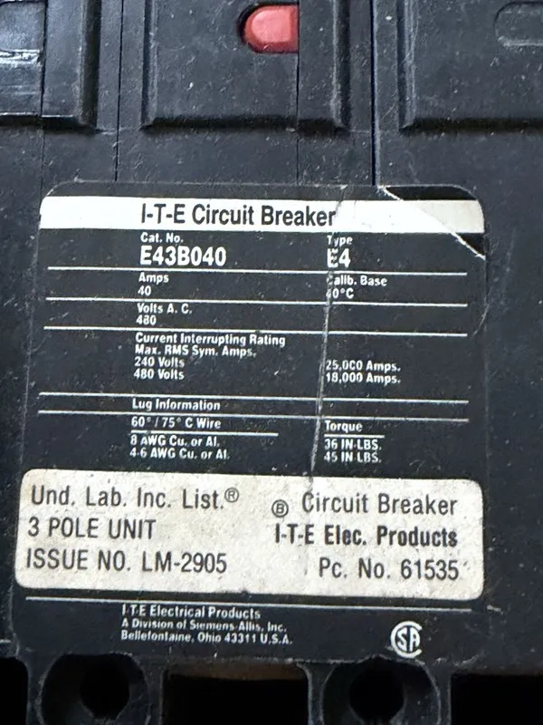 Автоматический выключатель ITE Siemens E43B040 3 Pole 40 Amp 480V Circuit Breake