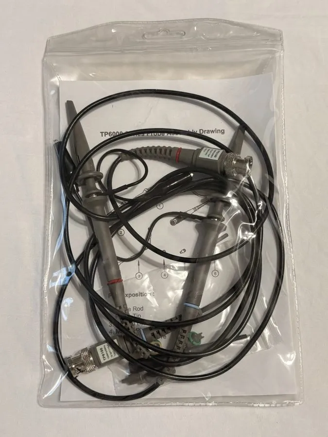 Осциллограф TEKTRONIX 2205 20MHZ OSCILLOSCOPE — фото лота 1