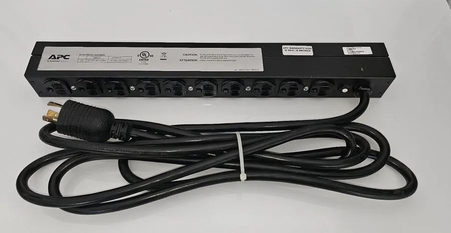 Блок розеток APC AP9564 1U Rackmount Basic PDU 120V 20A NEMA L5-20P 10 Outlet