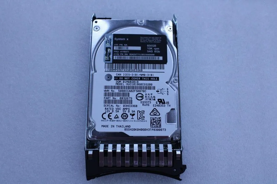 Жёсткий диск Lenovo 41Y8377 HARD DRIVE 00AD071 600GB 10K 6G SAS 2.5 HOT-SWAP HDD