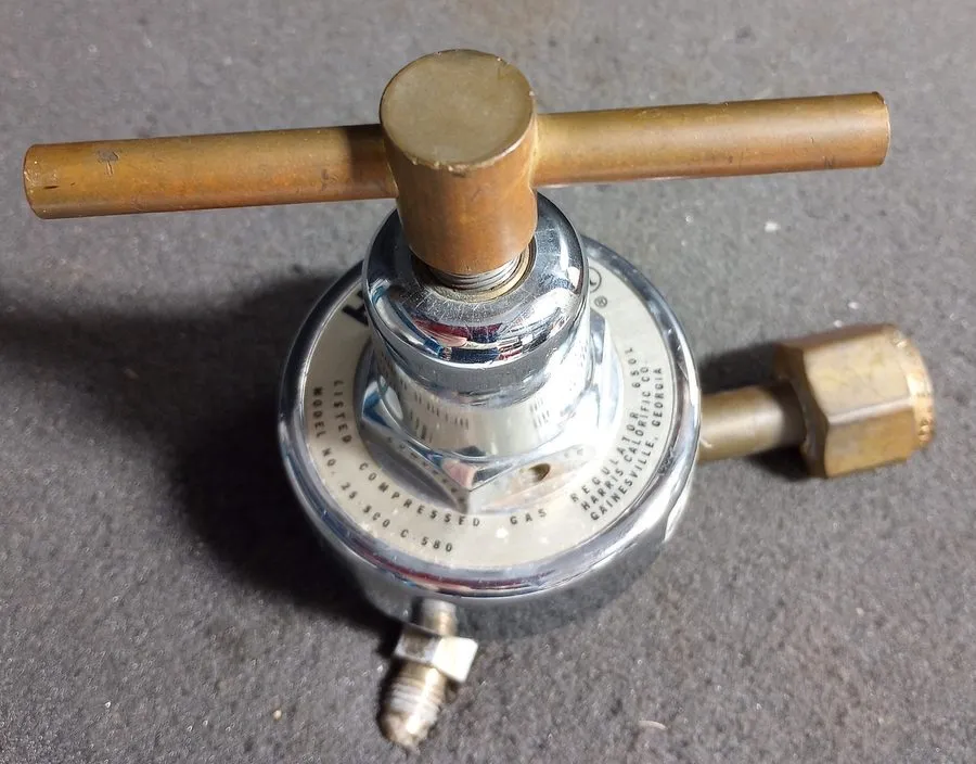Трубопроводная арматура Harris Single Stage Pressure Regulator 25-500C-580