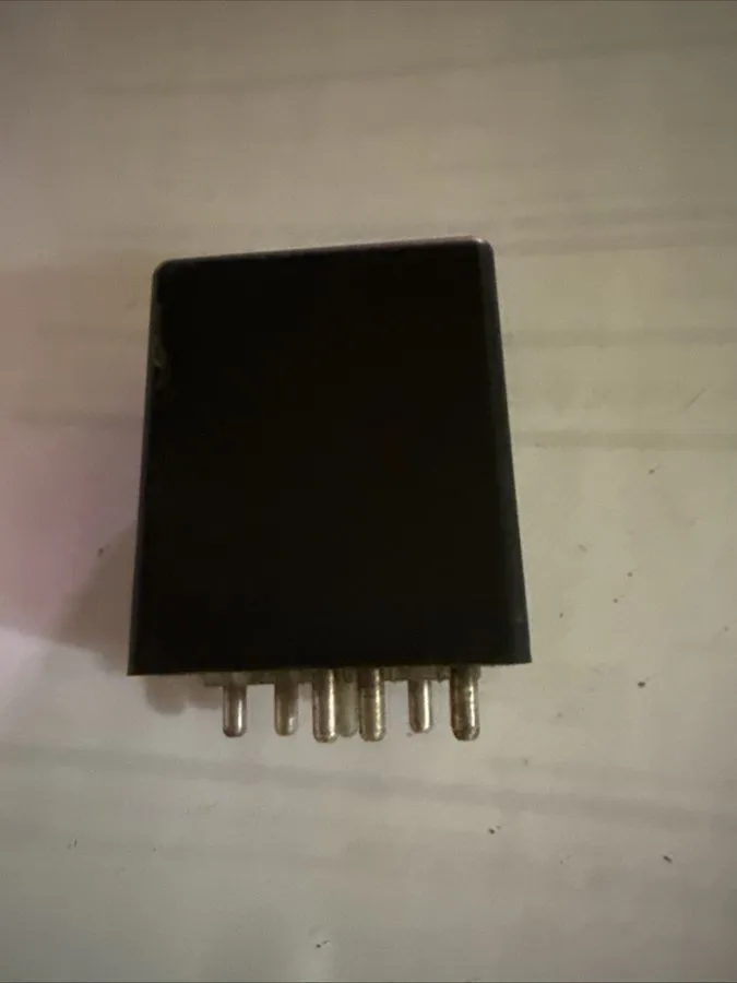 Реле Mercedes R107 560SL W126 420SEL 560SEC 560SEL AC Compressor Relay 002545180