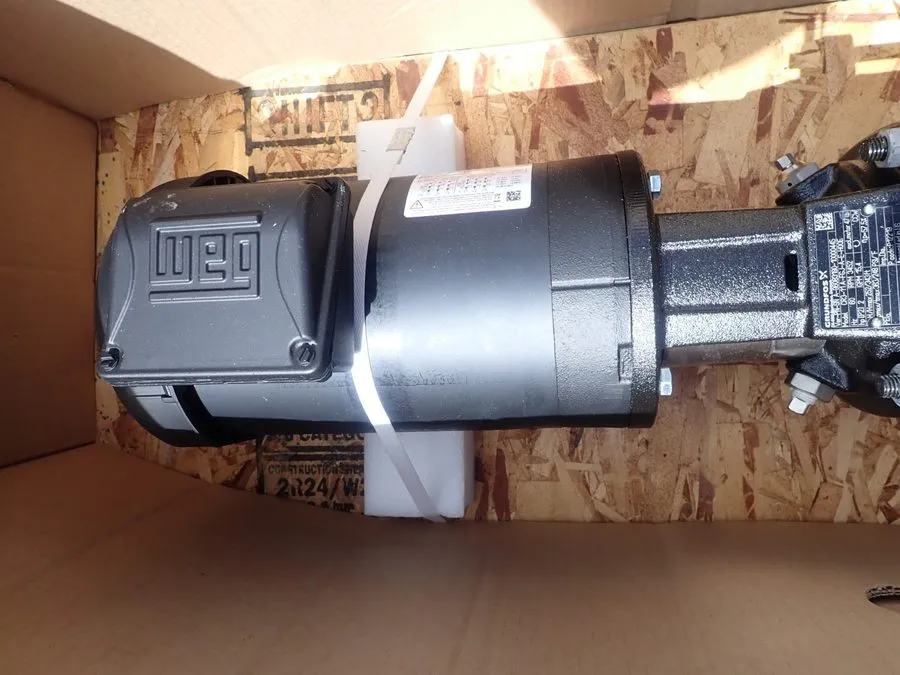 Насос Grundfos Mod. CR3-11A-FGJ-A-E-HQQE Multistage Centrifical Pump 2 HP 15.4 G — фото лота 1