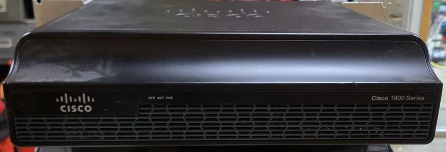 Маршрутизатор Cisco 1941/K9 2-Port 1900 Series Integrated Gigabit Security Route — фото лота 1