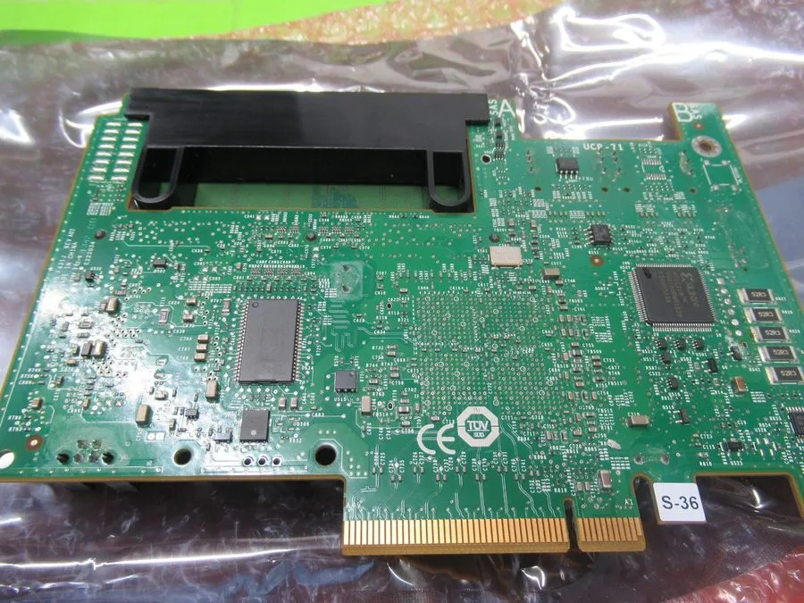 Контроллер H2R6M Dell PERC H700 8-Port SAS 6Gbps PCI E RAID Controller 0H2R6M W/