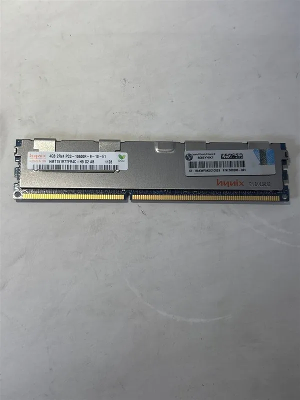 Модуль памяти Hynix 4GB PC3-10600R 1333MHz DDR3 ECC Server RAM HMT151R7TFR4C-H9 