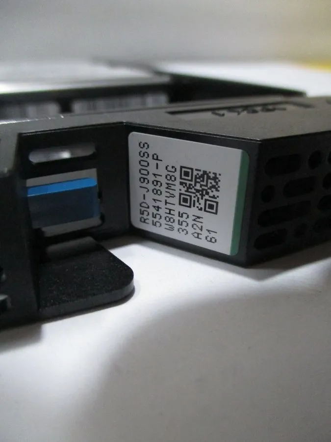Жёсткий диск Hitachi Data Systems R5D-J900SS 5541891-P 900GB 10K 6G SAS SFF 2.5"