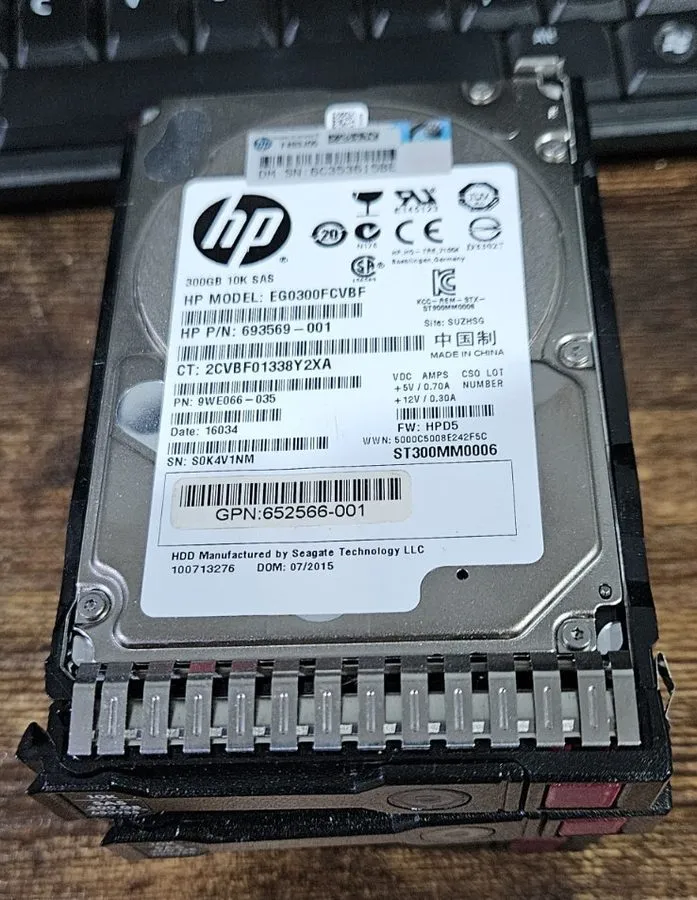 Жёсткий диск HPE 872475-B21 872735-001 SAS 10K SFF 300GB 12G 2.5" DC SC HDD Hard
