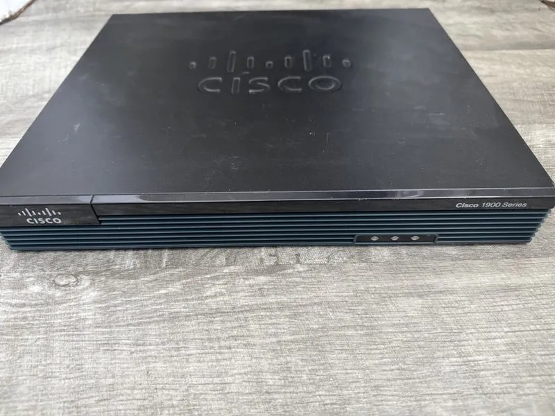 Маршрутизатор Cisco 1921 CISCO1921/K9 V05 2-Port Gigabit Integrated Service Rout — фото лота 2
