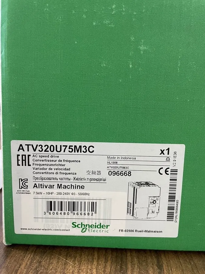 Частотный преобразователь ATV320U75M3C Schneider Electric Altivar 320 10HP Var. 