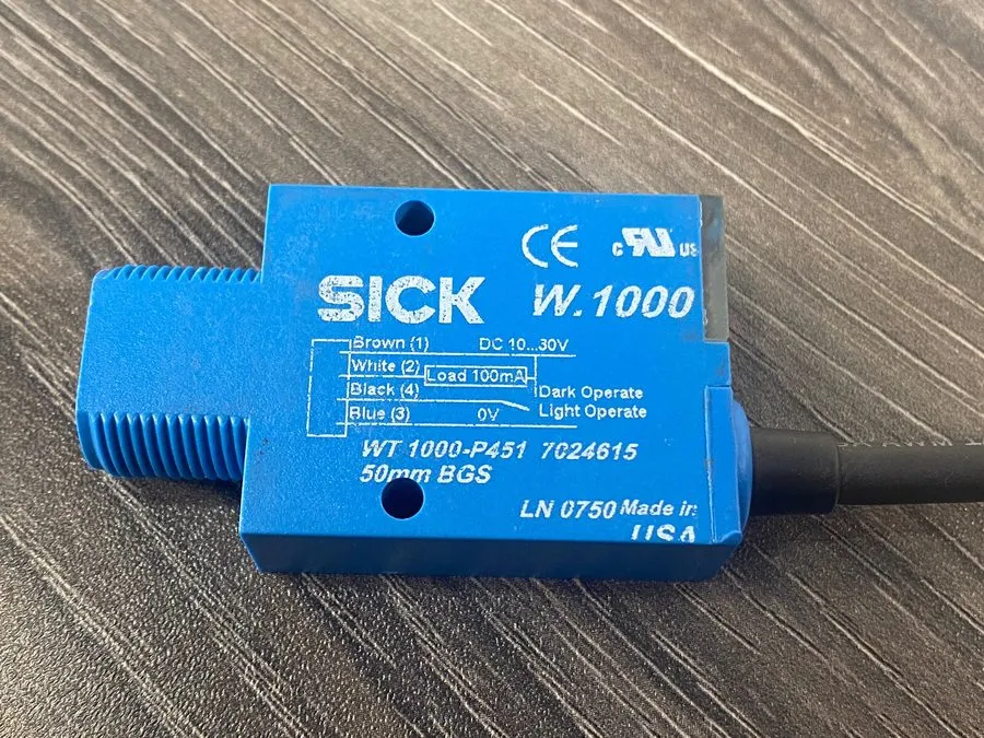 Датчик приближения Sick W. 1000 WT 1000-N451 Proximity Photoelectric Sensor 50mm
