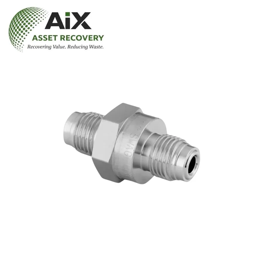 Клапан Swagelok Check valve CW series 1/4 male VCR, w/ gasket, 1 psi, 6L-CW4VR4