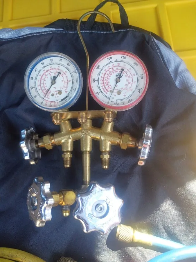 Манометрический коллектор Imperial 2-Valve HVAC Refrigerant Manifold Gauge Set w