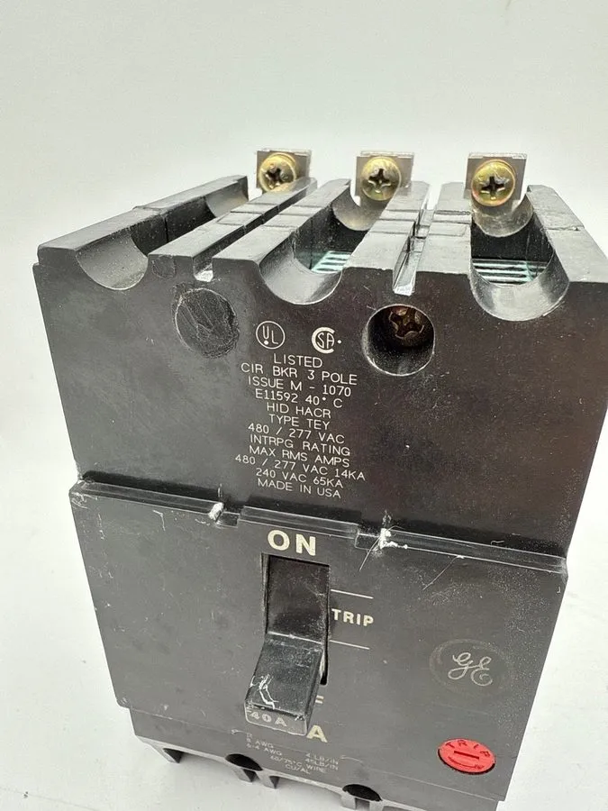 Автоматический выключатель GE TEY340 40A 3-Pole Circuit Breaker 480V AC Trip Ind