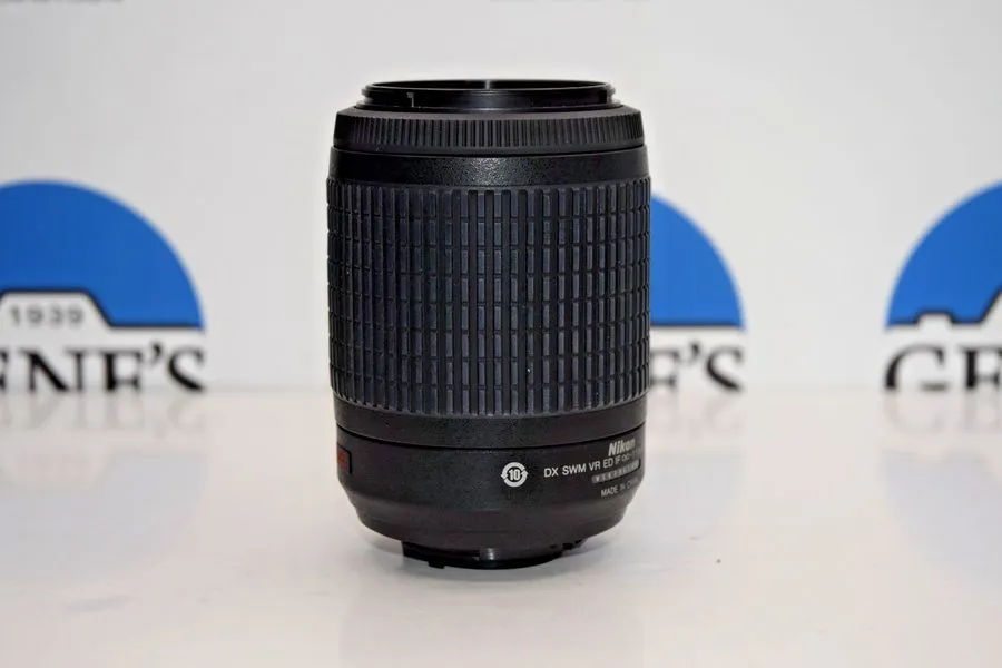 Объектив Nikon AF-S DX NIKKOR 55-200mm f/4-5.6G ED VR IF Nikon F 52mm HB-37