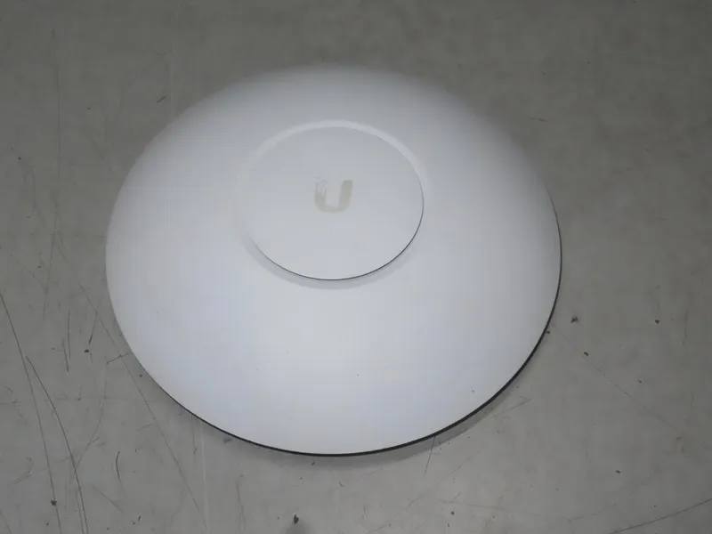 Точка доступа Wi-Fi Ubiquiti UniFi UAP- AC-HD 48V 0.5A GigE PoE Wireless Access 