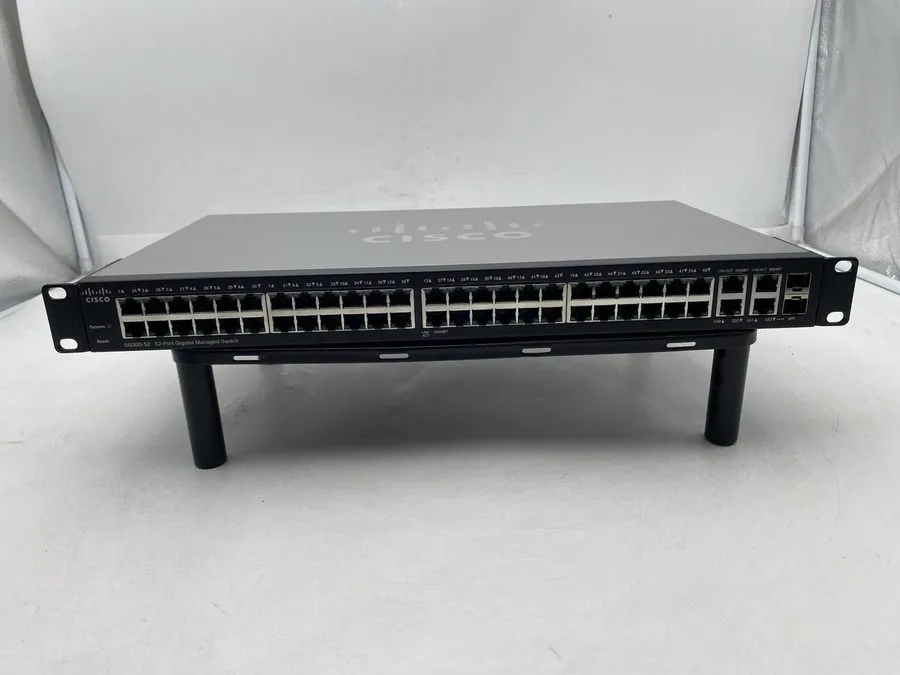 Коммутатор Cisco SG300-52P-K9 V05 52-Port Gigabit Managed Switch