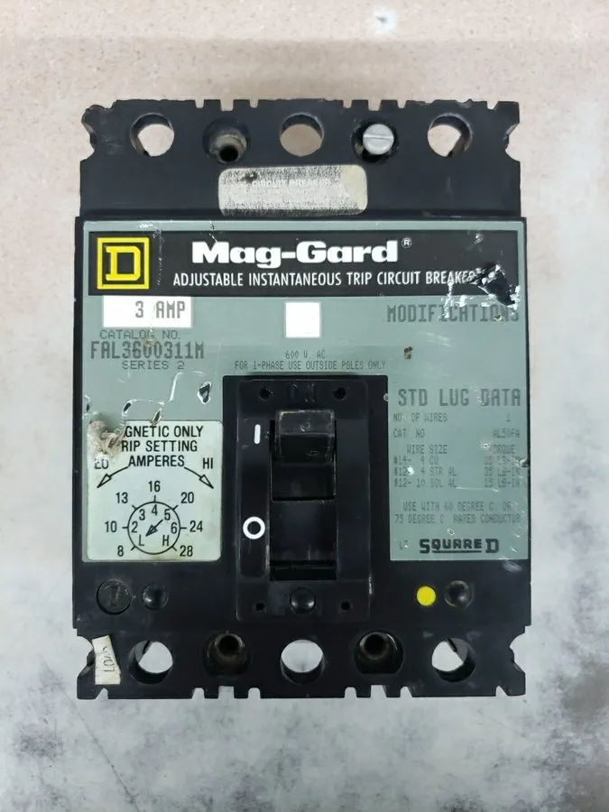 Автоматический выключатель SQUARE D CIRCUIT BREAKER 3-POLE 3-AMP 600V FAL3600311 — фото лота 1