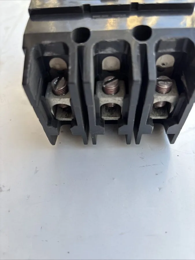 Автоматический выключатель Ge Tey380 Molded Case Circuit Breaker, Tey Series, 80