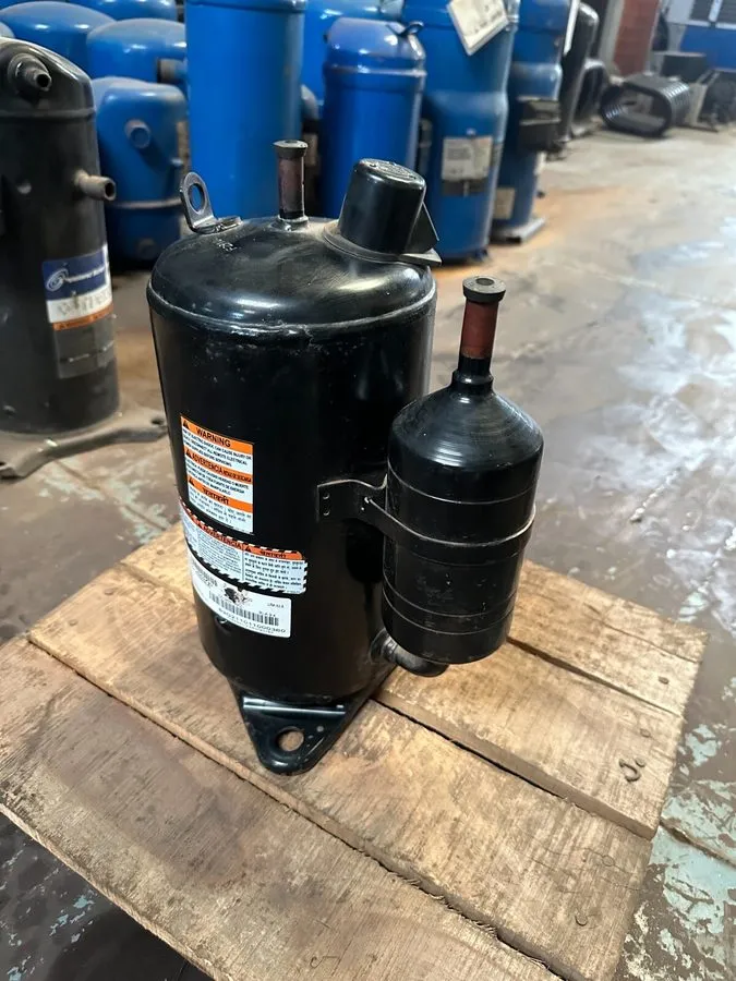 Компрессор TECUMSEH ROTARY COMPRESSOR RNC5524EXC — фото лота 1