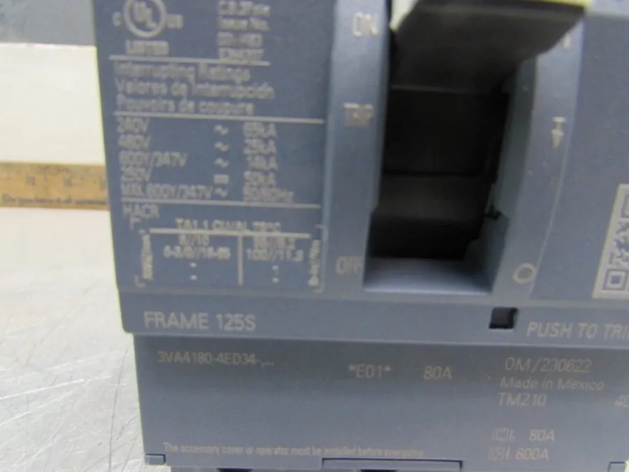 Автоматический выключатель 3VA4180-4ED34-0AA0 Siemens Circuit Breaker 3 Pole 80 
