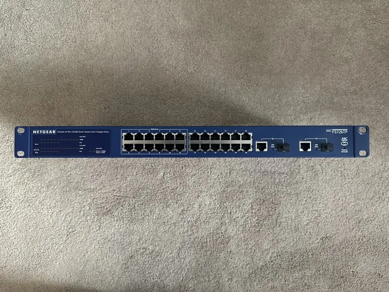 Коммутатор Netgear Prosafe FS726TP V1 24-Port 12-Port PoE Smart Ethernet Switch