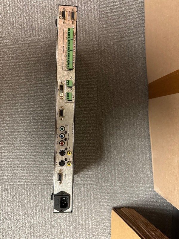 Видеокоммутатор Kramer VP-719xl 7-Input ProScale Presentation Digital Scaler/Swi