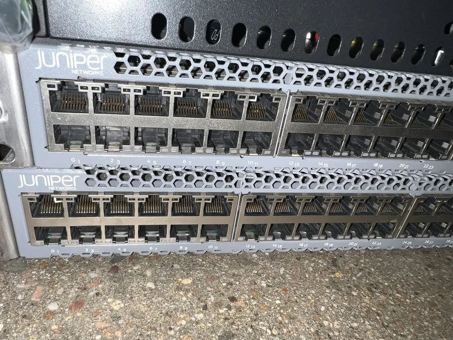 Коммутатор JUNIPER EX4300-48T 48-Port 10/100/1000BaseT PoE-plus 1x 350W AC PS