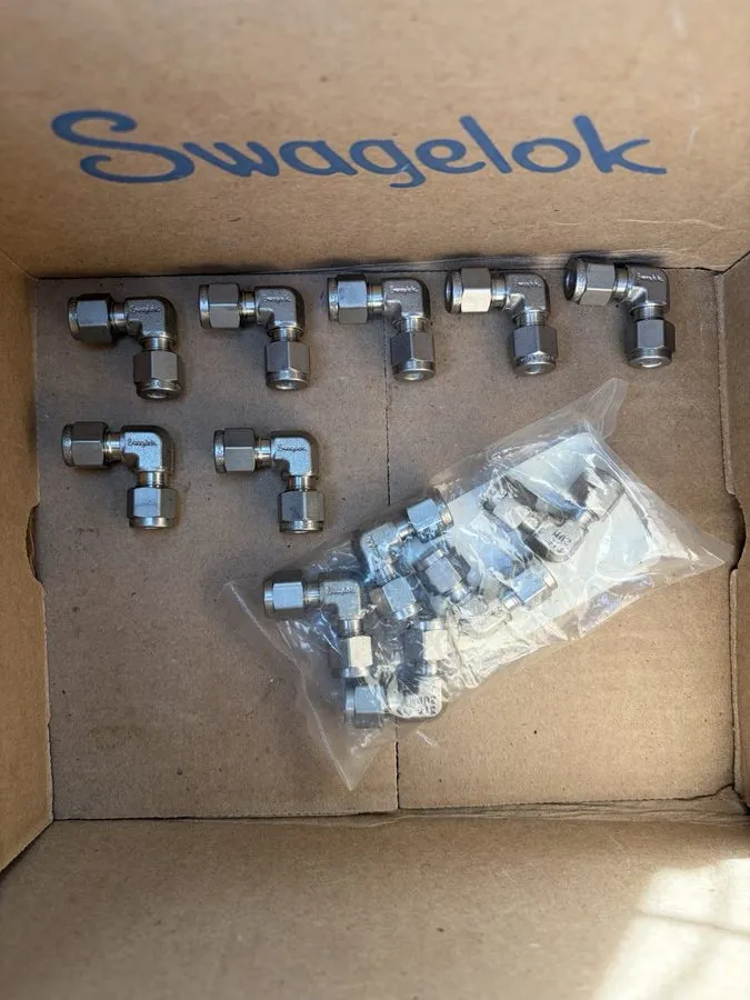 Фитинг Swagelok SS-400-9, 1/4in Stainless Steel Elbow Tube Fitting FNSP