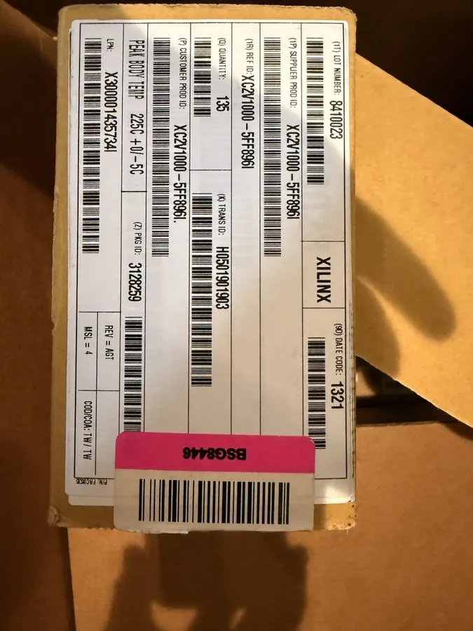 Микросхема ПЛИС Obsolete Xilinx FPGA Xc2v1000-5ff896i — фото лота 2