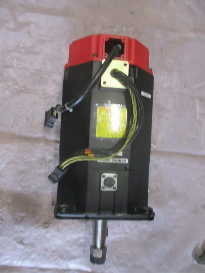 Серводвигатель Fanuc GE A06B-0142-B076#7000 a12/2000 AC Servo Motor 186 V 2.1 kW