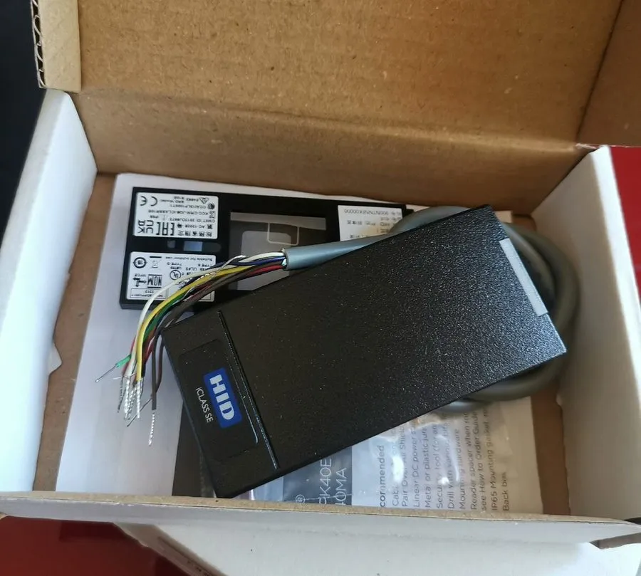 Оборудование видеонаблюдения HID 900NTNNEK00000 iCLASS SE R10 Mini Mullion er