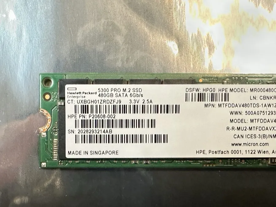 SSD-накопитель P20608-002 HPE Micron 5300 Pro 480GB M.2 2280 6Gb/sb SATA Solid S