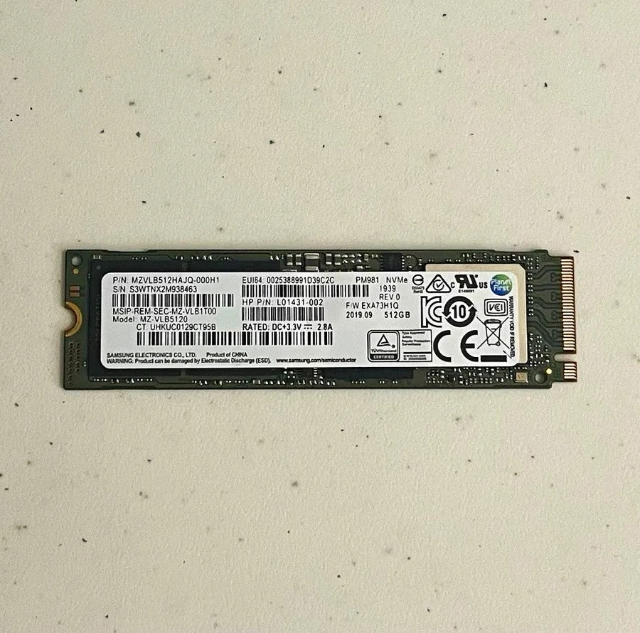 SSD-накопитель Samsung PM981 512GB M.2 2280 NVMe PCIe Gen3 x4 SSD MZVLB512HAJQ-0