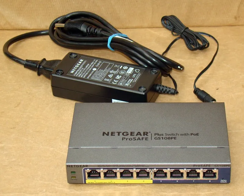 Коммутатор NETGEAR PROSAFE GS108PE V3 8-PORT GIGABIT MANAGED POE SWITCH