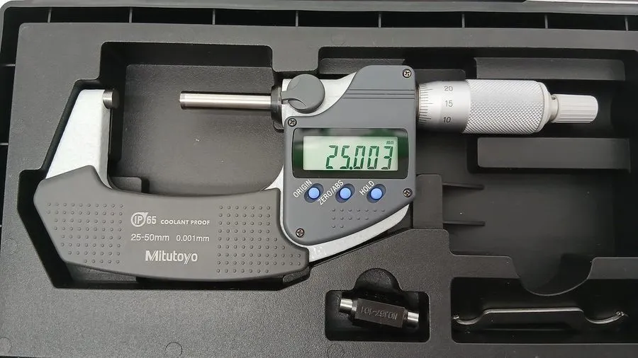 Микрометр Mitutoyo 293-241-30 MDC-50PX 25-50mm IP65 Digital Micrometer Metric