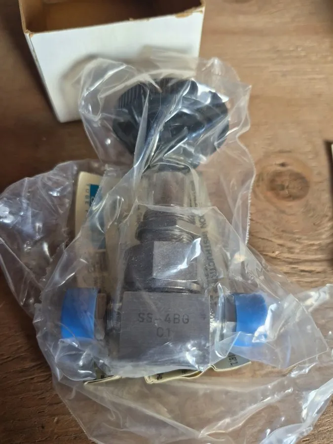 Клапан Swagelok SS-4BG C1 Stainless Steel Bellows Sealed Valve