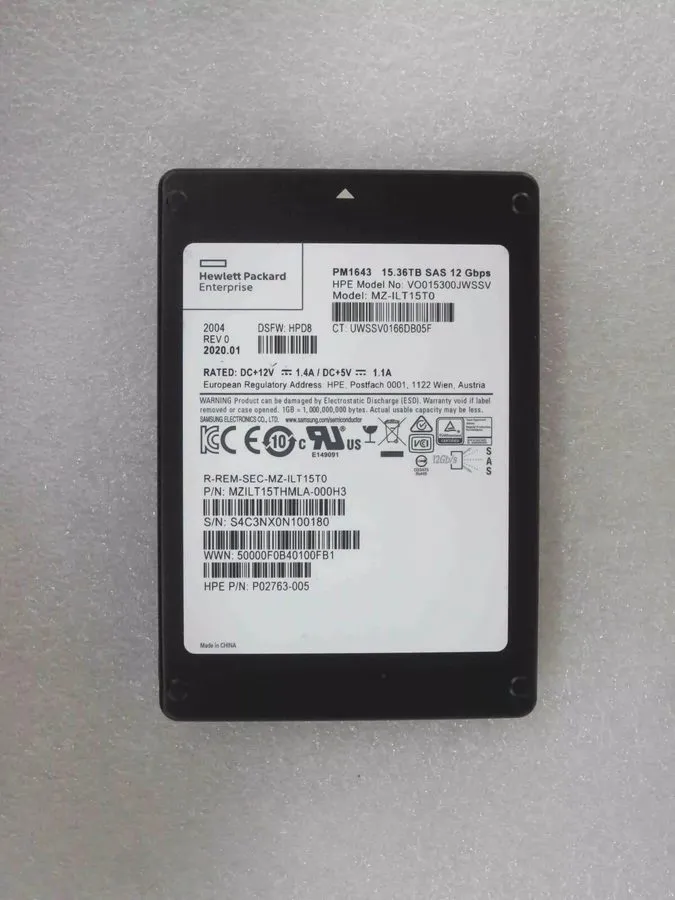 SSD-накопитель IBM Samsung PM1643 15.36TB SAS 2.5" SSD MZ-ILT15T0 02PX356 01YM64