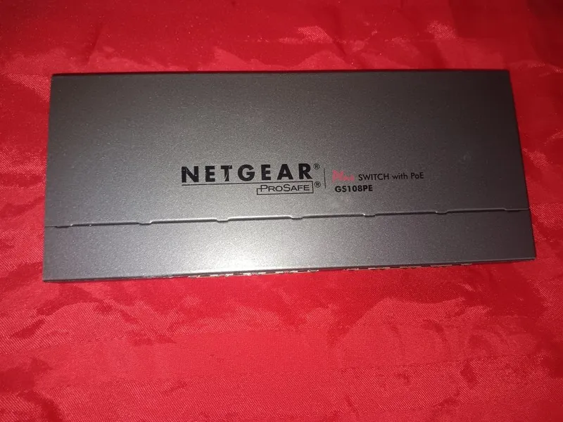 Коммутатор NETGEAR PROSAFE GS108PE V3 8-PORT GIGABIT MANAGED POE SWITCH