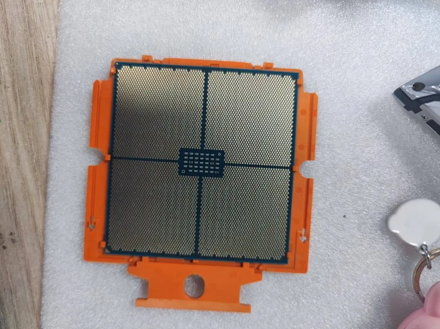 Модуль памяти AMD EPYC Genoa 9654 QS CPU processor 96 core 2.15-3.50 GHz 384MB D
