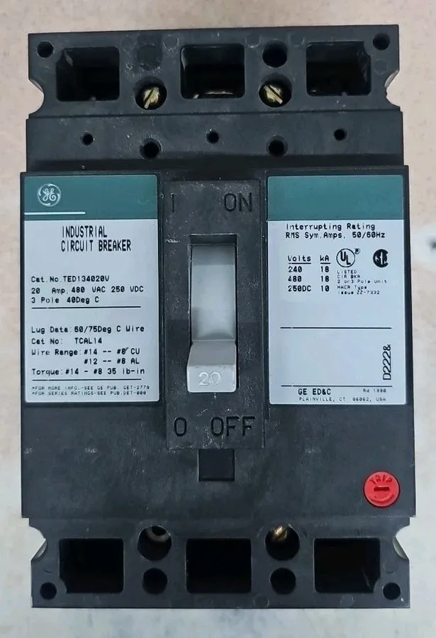 Автоматический выключатель GE TED134020V 3 Pole 20 Amp 480 Volt Bolt On