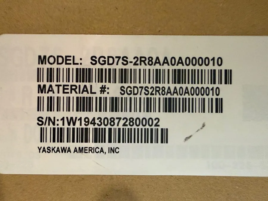 Сервопривод Yaskawa Servo Drive SGD7S-2R8AA0A000010 — фото лота 2